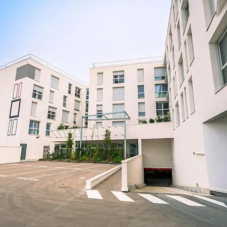 アパート Nemea Stud Marine